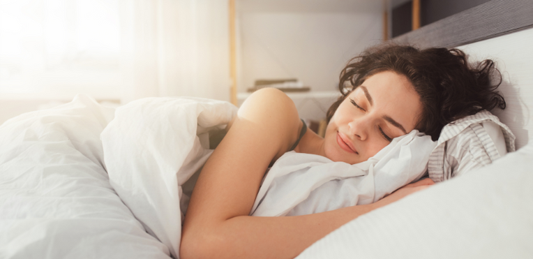 The Sleep Experts' Guide: Match Your Bedding to Your Sleep Style (Summer Edition)
